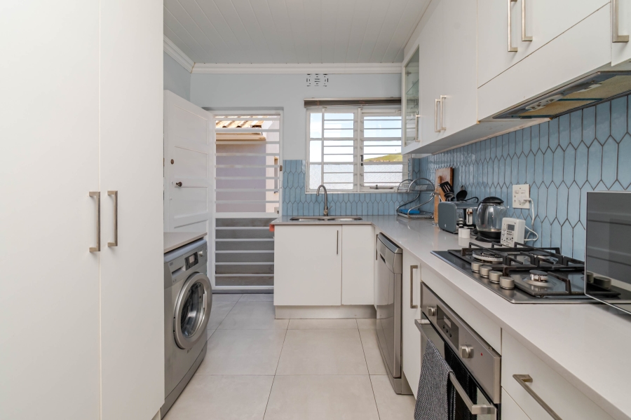 To Let 2 Bedroom Property for Rent in Oranjezicht Western Cape